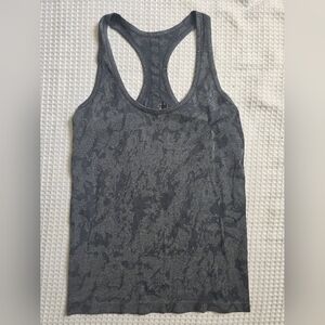 Zyia Active Gray Sleeveless Fitted Tank Top